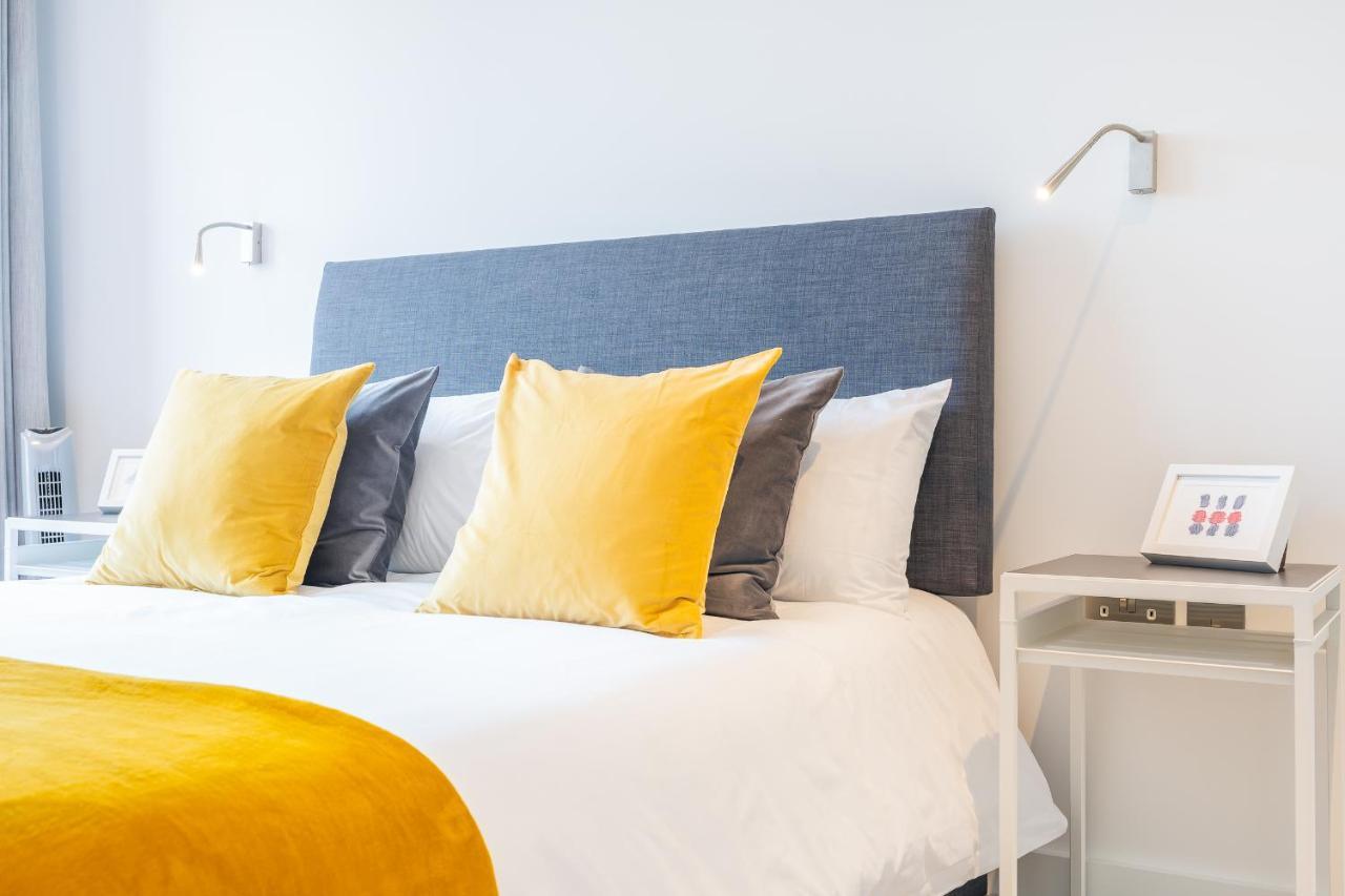 St Albans 2 Bed Luxury City Apartment, 5 Mins Walk To Train & Allocated Parking Экстерьер фото