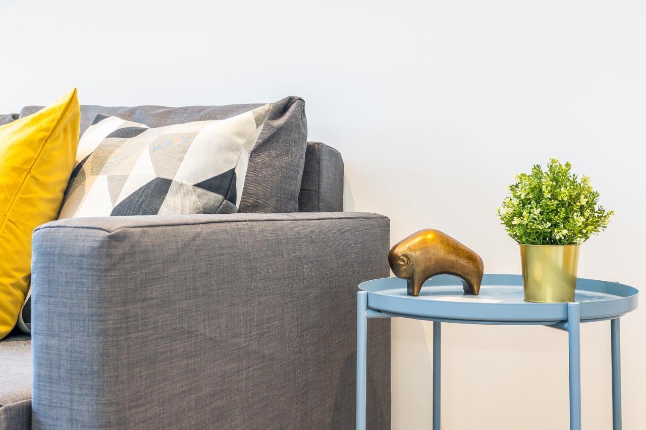 St Albans 2 Bed Luxury City Apartment, 5 Mins Walk To Train & Allocated Parking Экстерьер фото