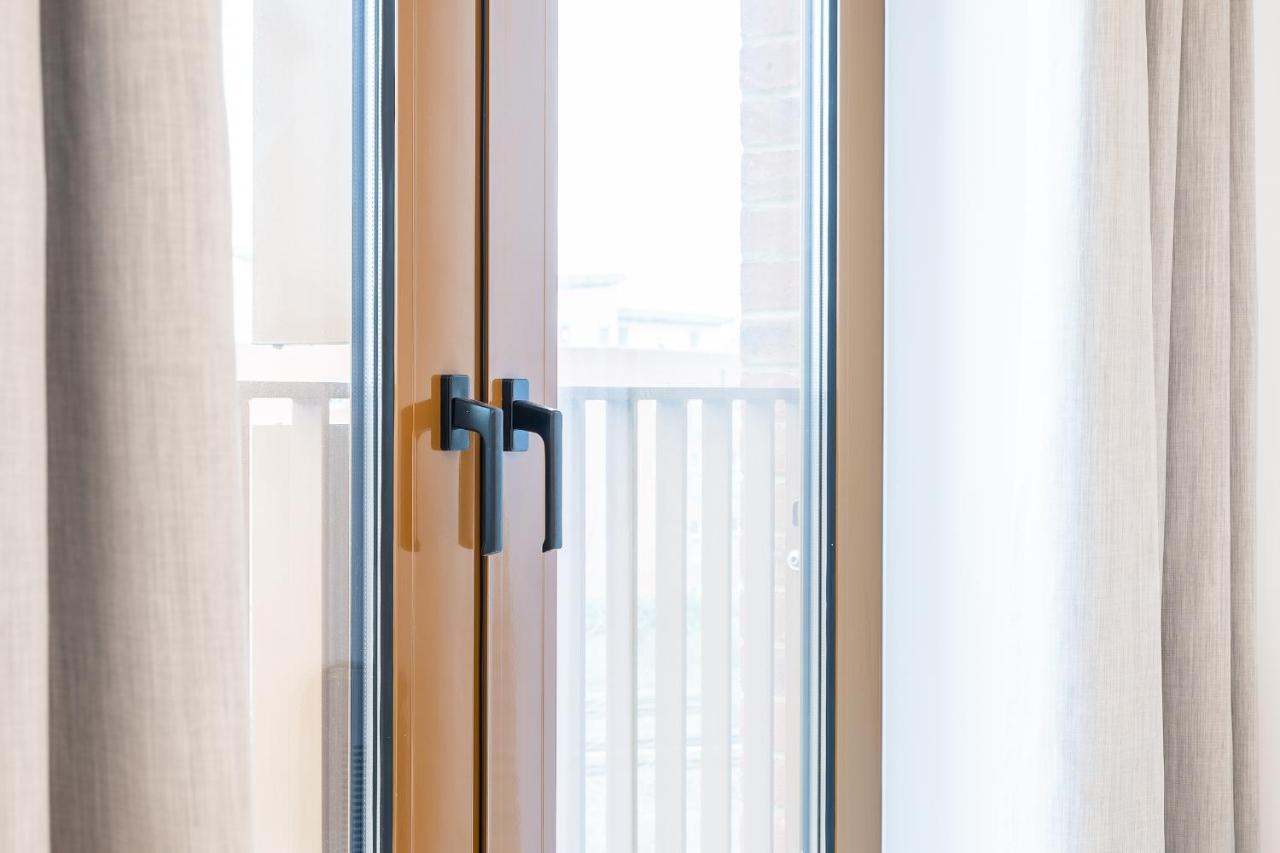 St Albans 2 Bed Luxury City Apartment, 5 Mins Walk To Train & Allocated Parking Экстерьер фото