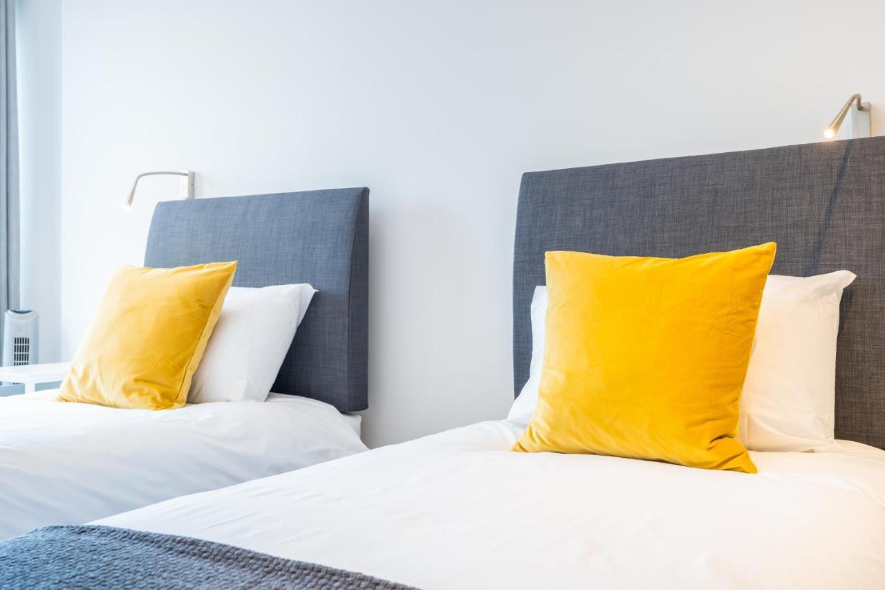 St Albans 2 Bed Luxury City Apartment, 5 Mins Walk To Train & Allocated Parking Экстерьер фото